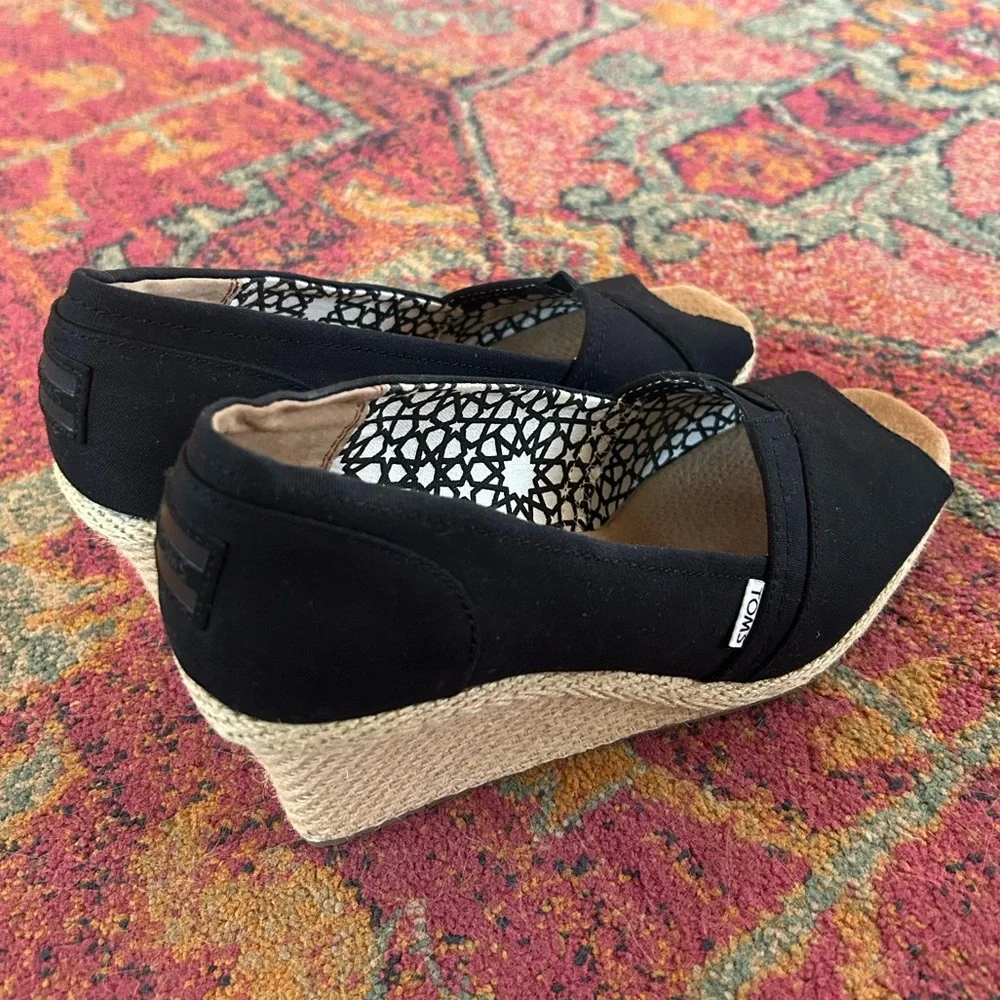 NWOT TOMS | Women’s Black Canvas Peep-Toe Michelle Wedge Espadrille Heels Sz 12